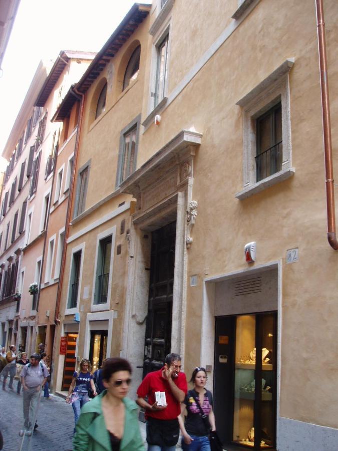 Appartamentino Campo Dei Fiori Rome Bagian luar foto